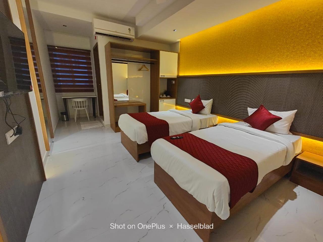 Hotel La Premier Hyderabad Esterno foto